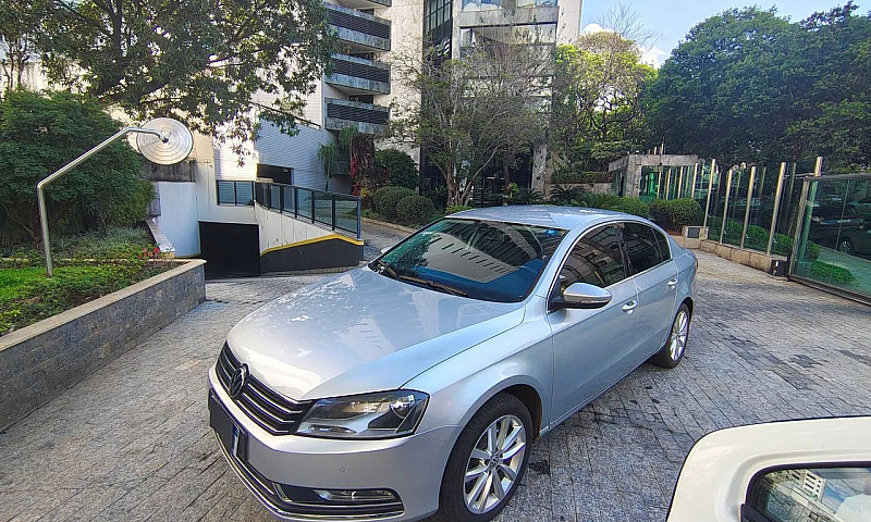 Volkswagen Passat Tb...