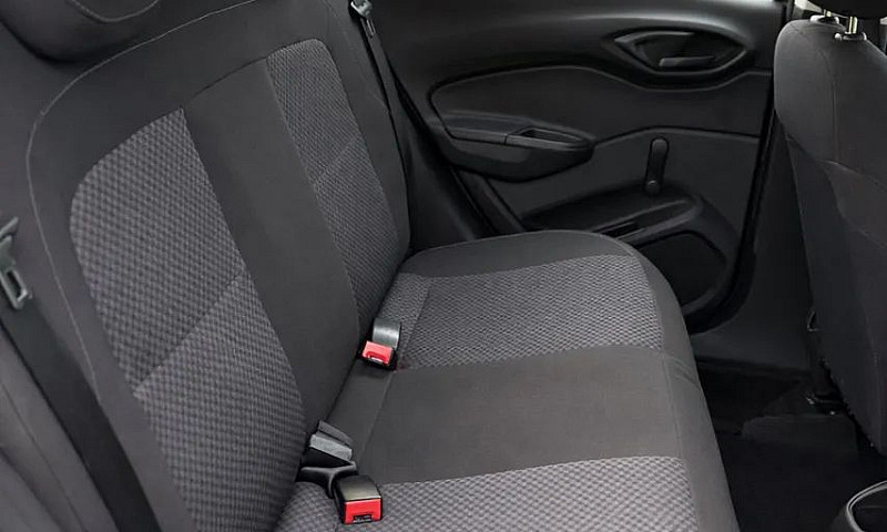 Chevrolet Onix Hatch...