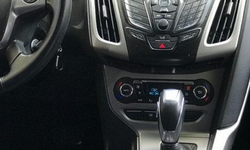Ford Focus Se At 2.0...