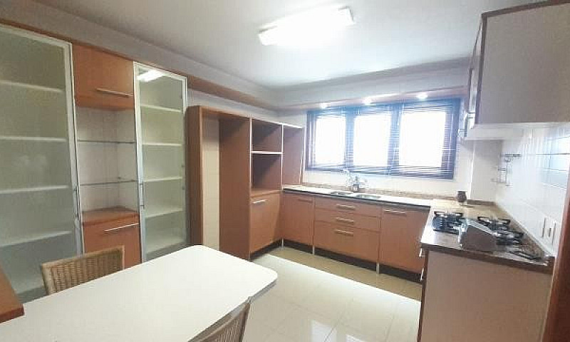 Apartamento São Leop...
