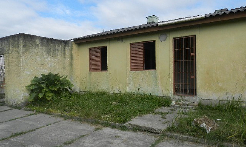 Casa 02 Dormitórios ...