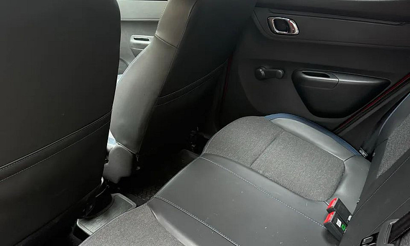 Renault Kwid Intense...