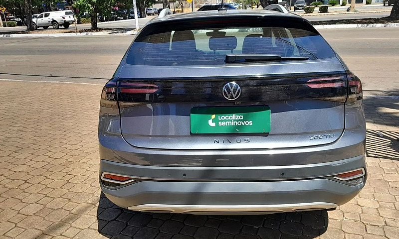 Volkswagen Nivus Hig...