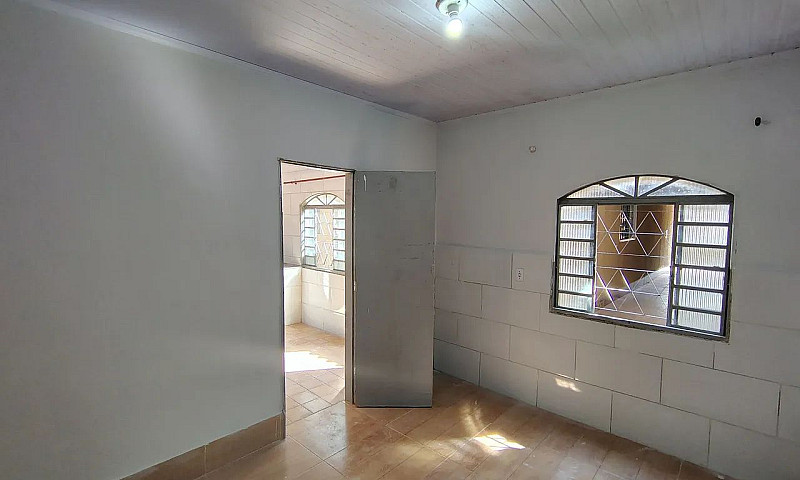 Aluga-Se Casa Qnm 34...