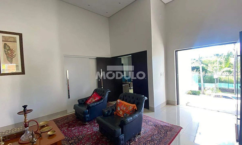 Casa Em Condomínio M...