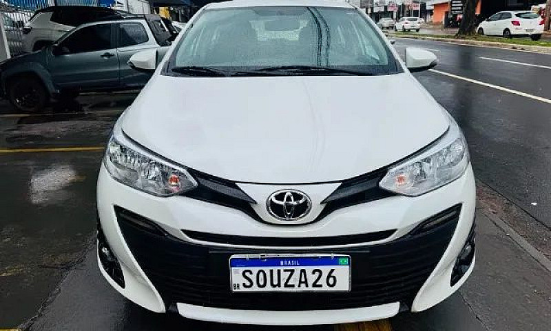 Toyota Yaris Xl Seda...
