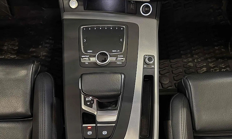 Audi Q5 S-Line Black...
