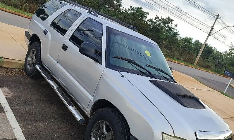 Chevrolet S10 Blazer...