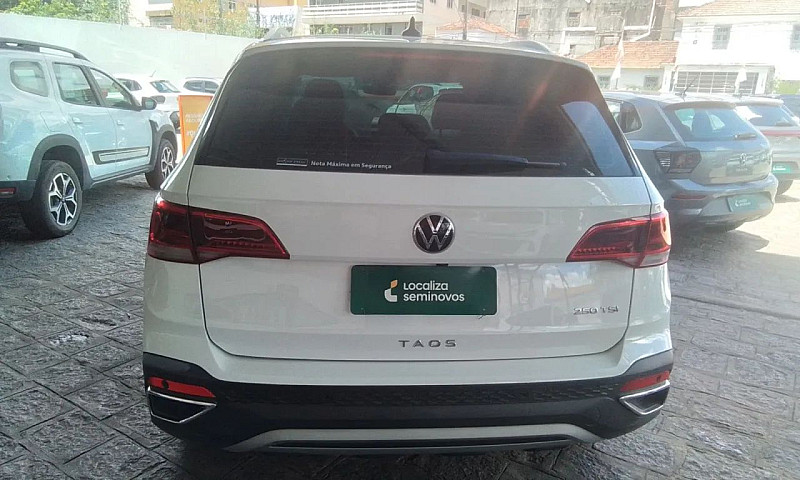 Volkswagen Taos High...
