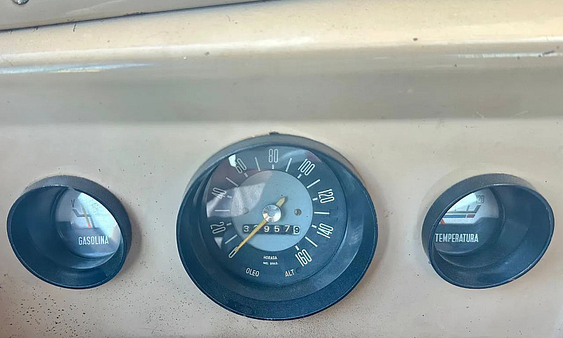 Ford F-75 4X4 2.3 19...