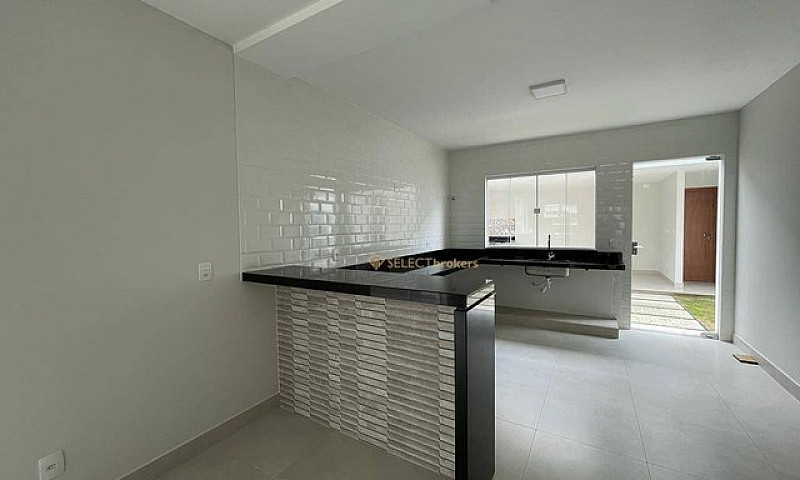 Casa Com 3 Dormitóri...