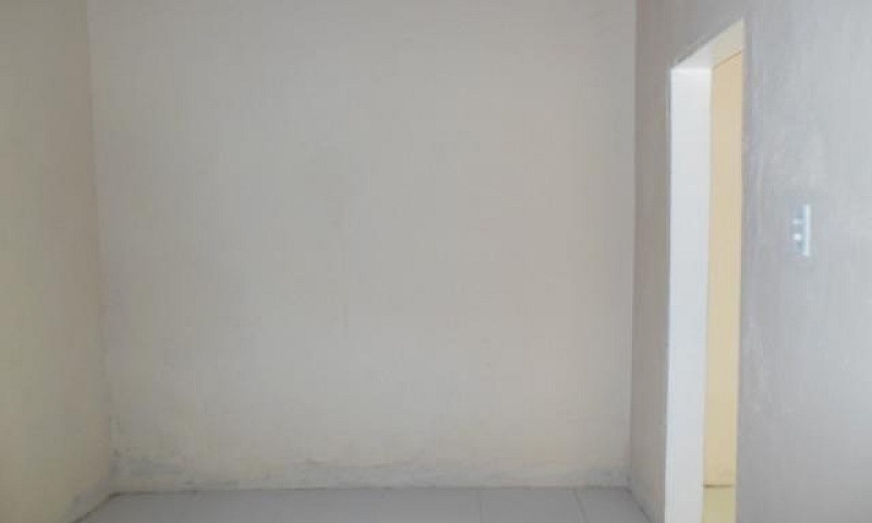 Casa Com 1 Quarto Pa...