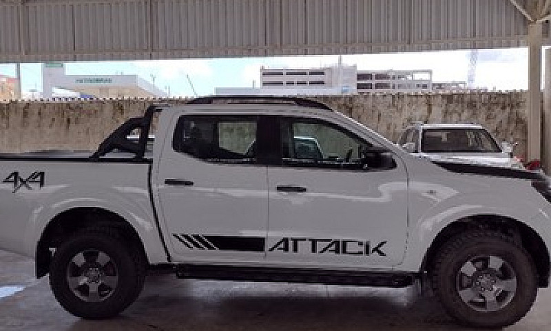 Nissan Frontier Atta...