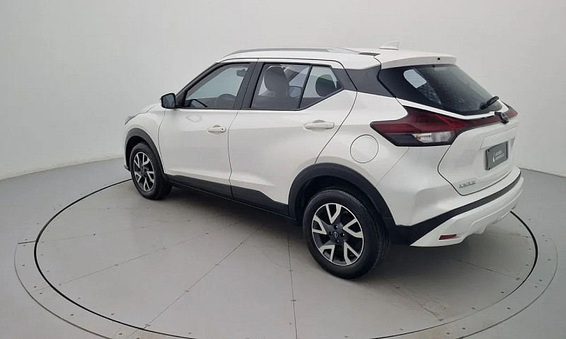 Nissan Kicks Sense 1...