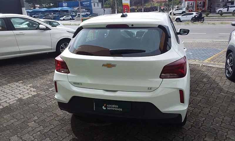 Chevrolet Onix Hatch...