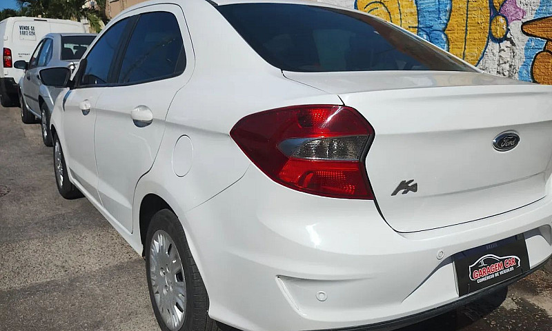 Ford Ka 1.5 Sedan Se...