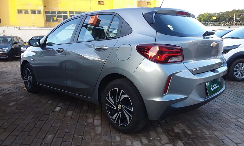 Chevrolet Onix Hatch...