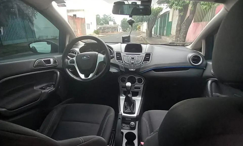 Ford Fiesta Sedan Se...