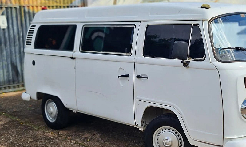 Volkswagen Kombi Sta...