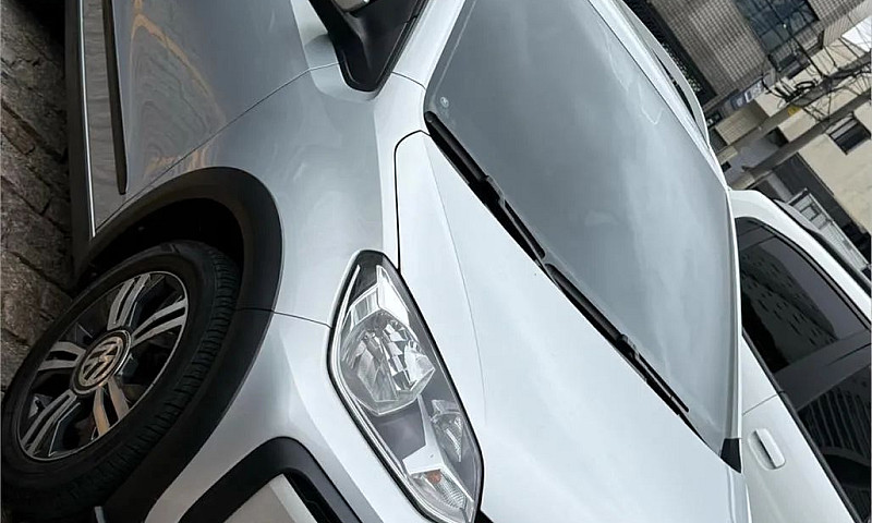 Volkswagen Up! Cross...