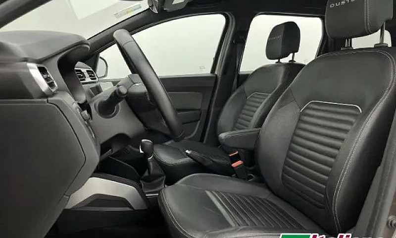 Renault Duster Iconi...