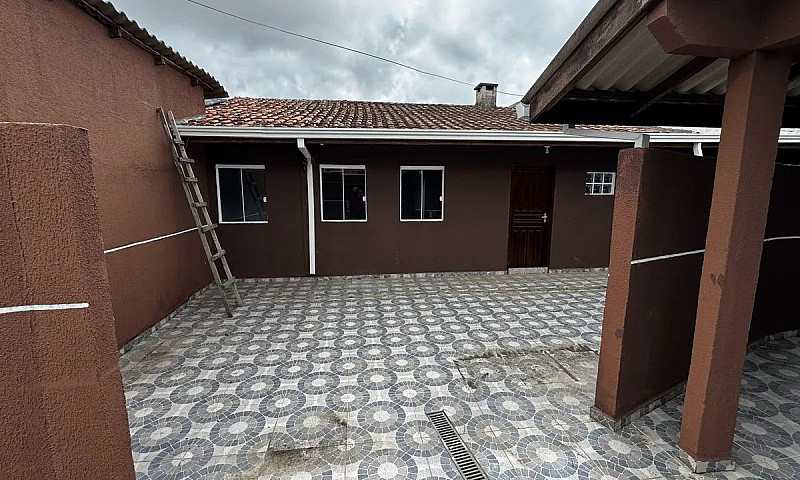 Três Casas No Terren...