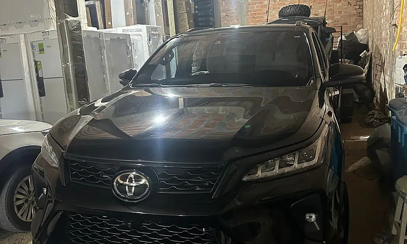Toyota Hilux Sw4 Dia...