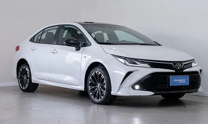 Toyota Corolla Cross...