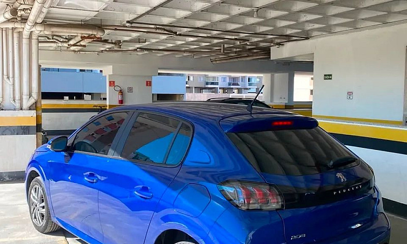 Peugeot 208 Allure 1...