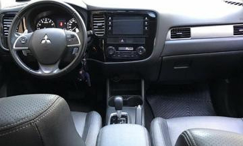 Mitsubishi Outlander...