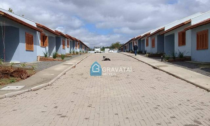 Casa Com 2 Dormitóri...