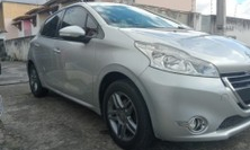 Peugeot 208...