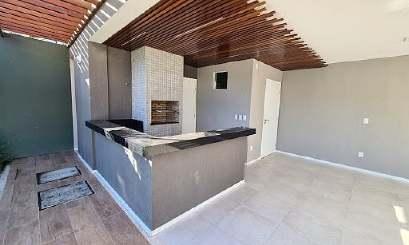Casa Com 3 Dormitóri...