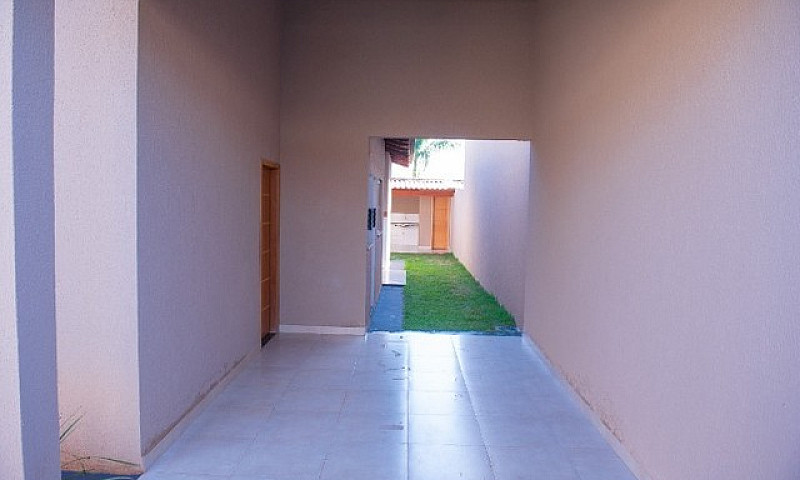 Casa 2 Q + Suítes Co...