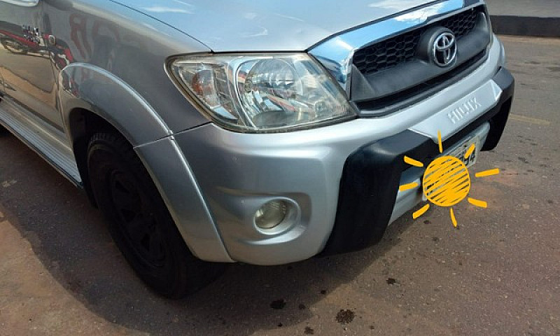 Vendo  Hilux 4X4 3.0...