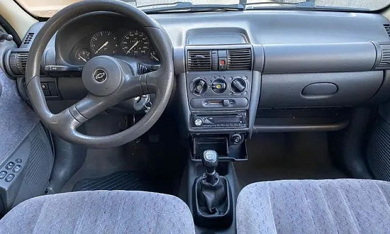 Chevrolet Corsa 1.6 ...
