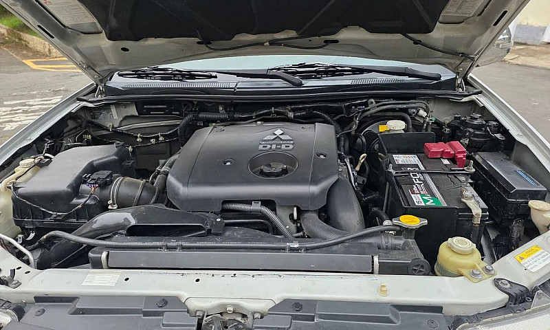 Mitsubishi Pajero Da...