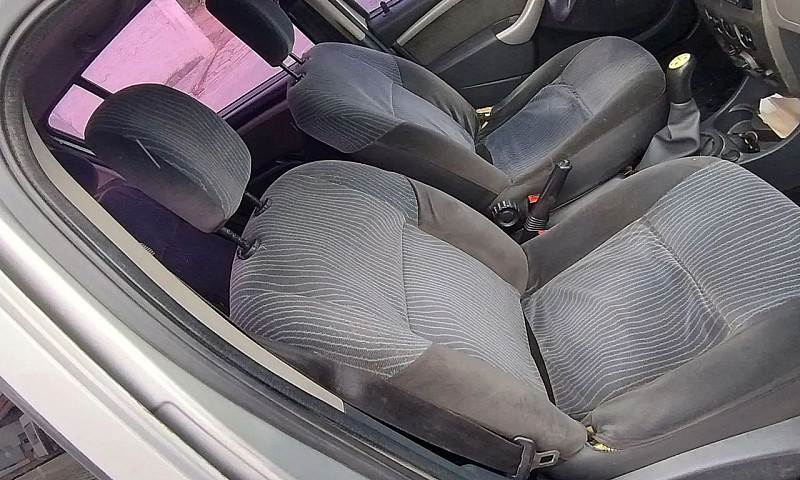 Renault Sandero Priv...