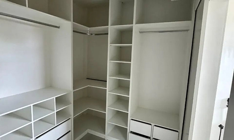 Espetacular Casa Dup...