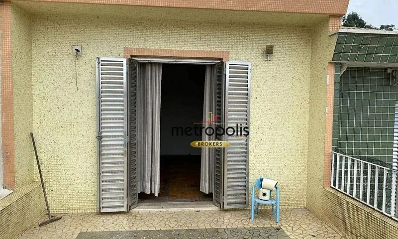Sobrado À Venda, 106...
