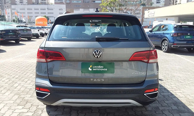 Volkswagen Taos Comf...