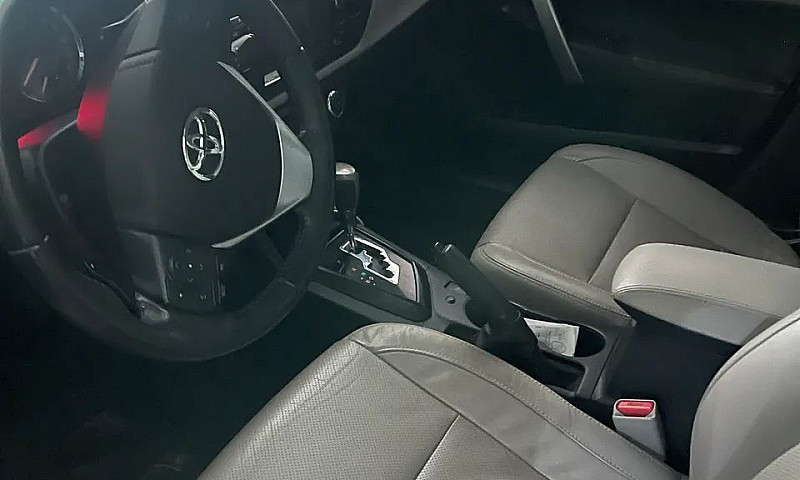 Toyota Corolla Xei 2...