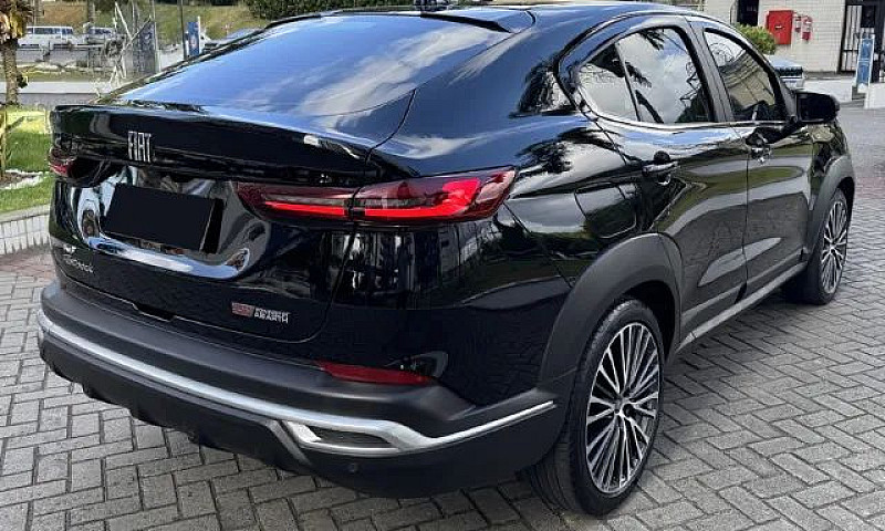 Fiat Fastback Limite...