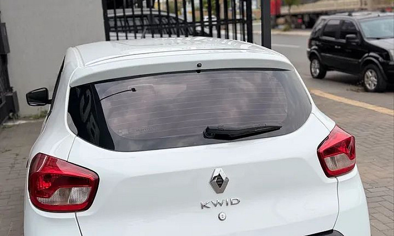 Renault Kwid Zen 1.0...