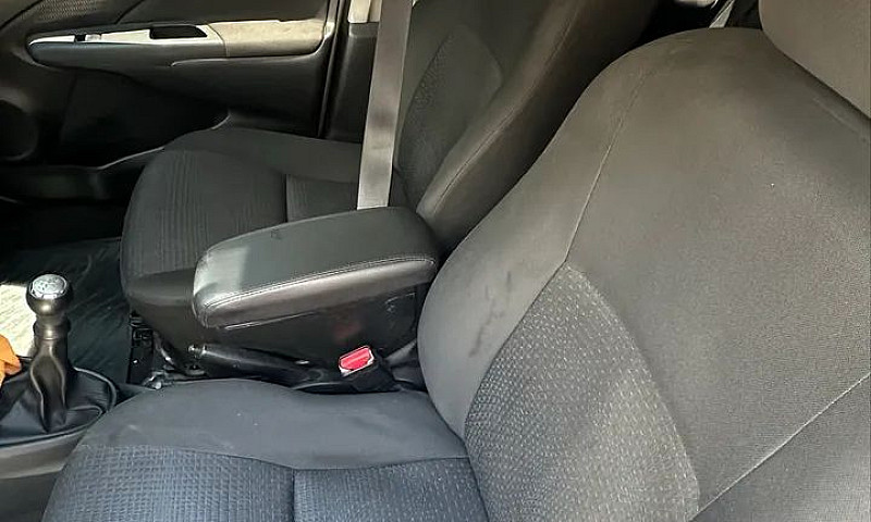 Toyota Etios X 1.3 F...