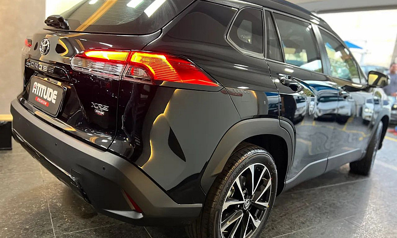 Toyota Corolla Cross...