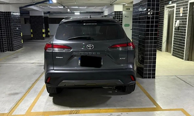 Toyota Corolla Cross...