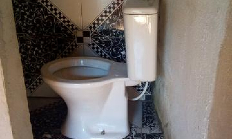Alugo Kitnet,R$300 I...