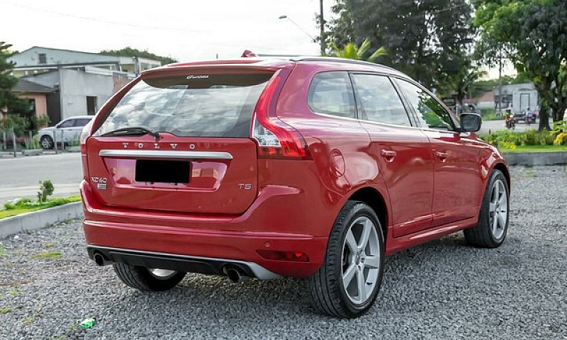 Volvo Xc 60 T5 R-Des...