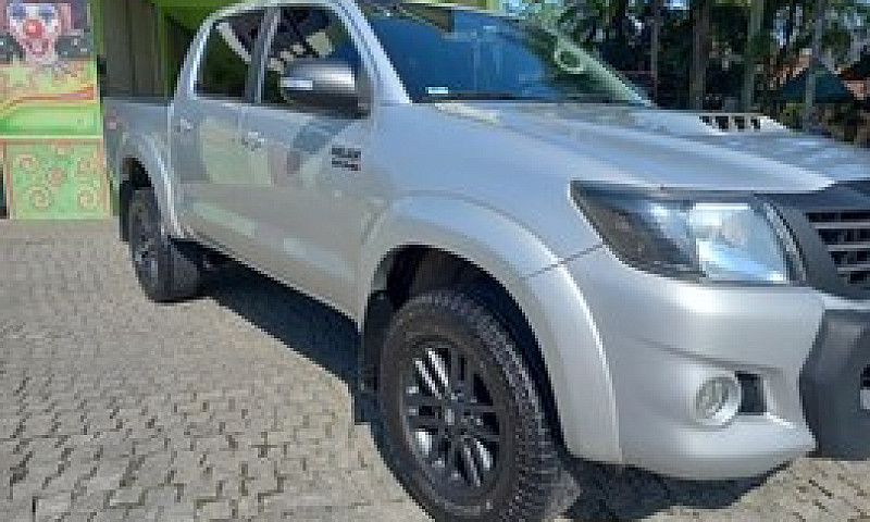 Hilux- 2013 - Srv - ...